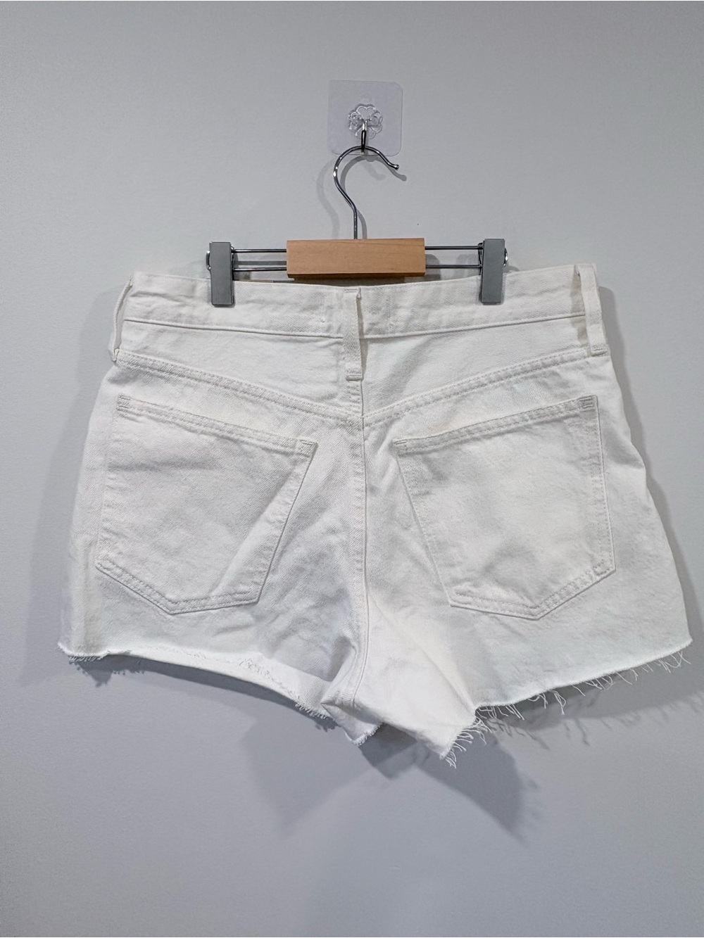 NWT Madewell Relaxed Denim Shorts | White | Mid Rise | Size 26 - Picture 3 of 9